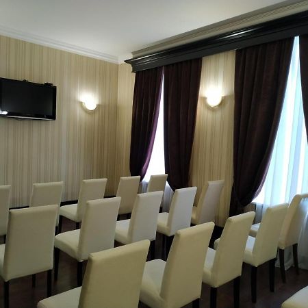 Hotel Business Apartments Dnepropetrovsk Exterior foto